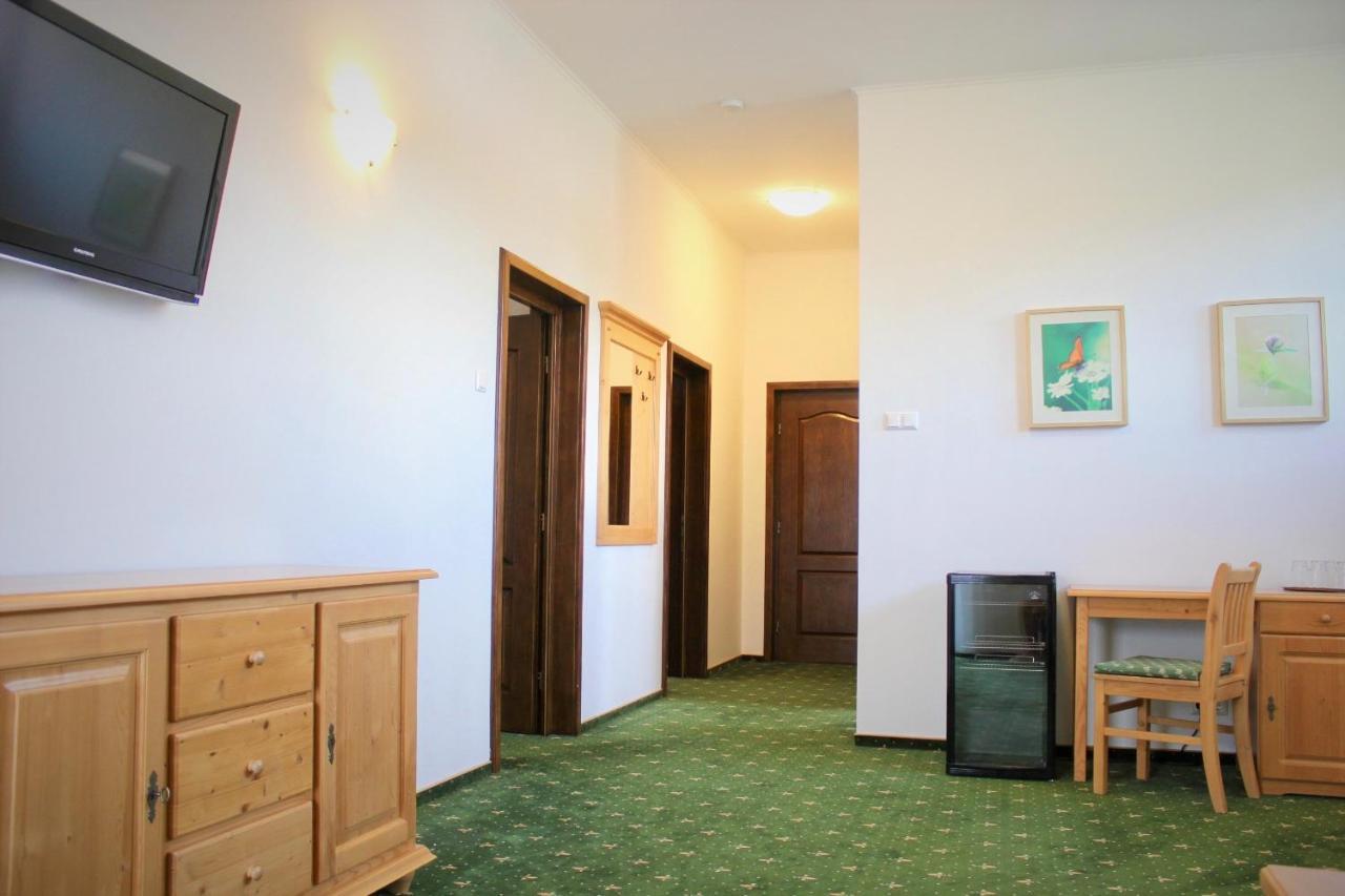 סנט קנזיאן Hotel Alex מראה חיצוני תמונה