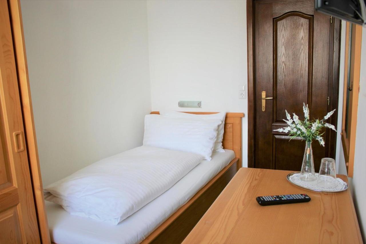 סנט קנזיאן Hotel Alex מראה חיצוני תמונה
